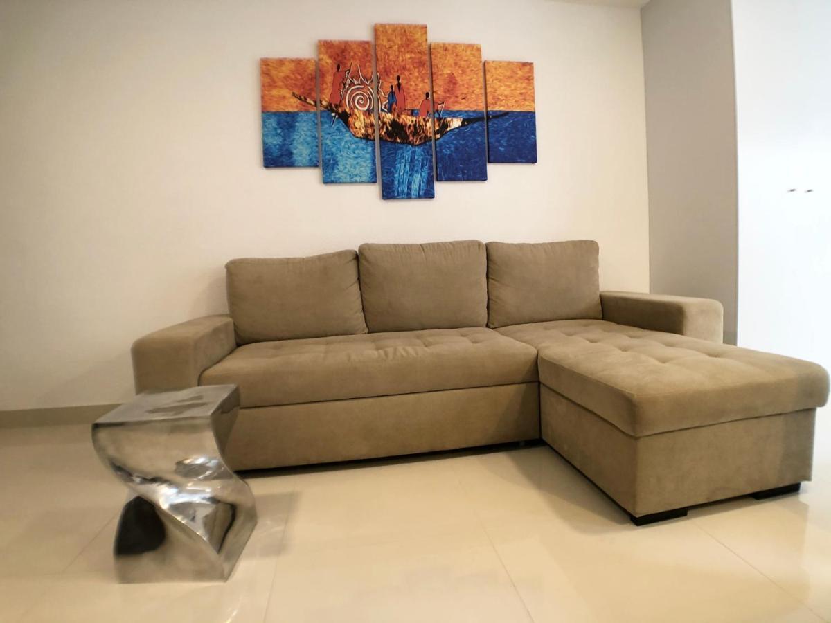 Calle San Carlos 132 Аликанте Екстериор снимка